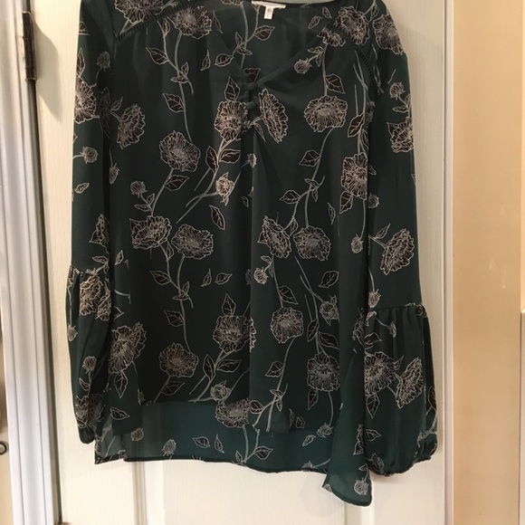 Classy Flower print blouse - Picture 1 of 8